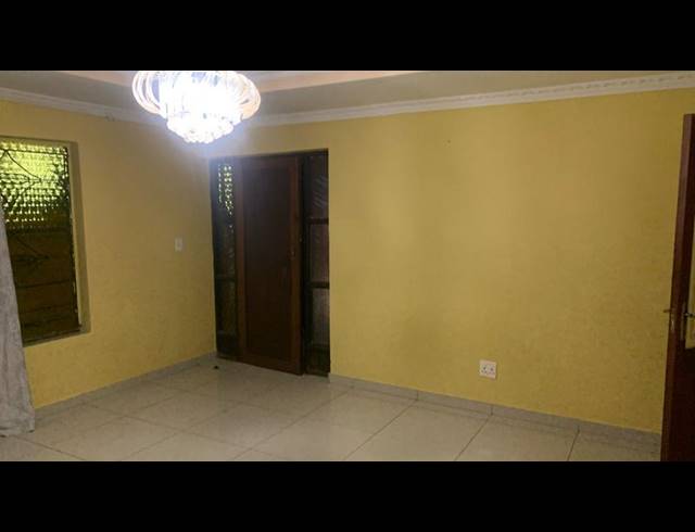 3 BEDROOM HOUSE FOR SALE IN PHOMOLONG